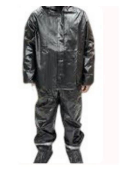 Impermeable negro de tres piezas